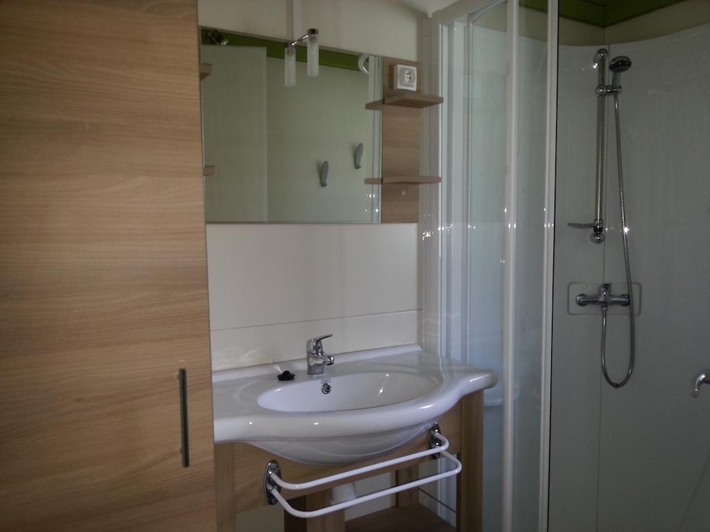 Camping Les Sources Saint-Jean-du-Gard Bilik gambar