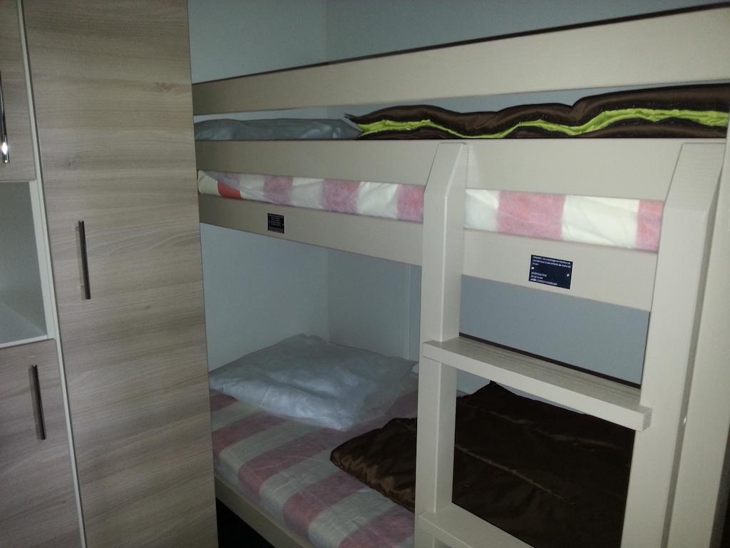 Camping Les Sources Saint-Jean-du-Gard Bilik gambar