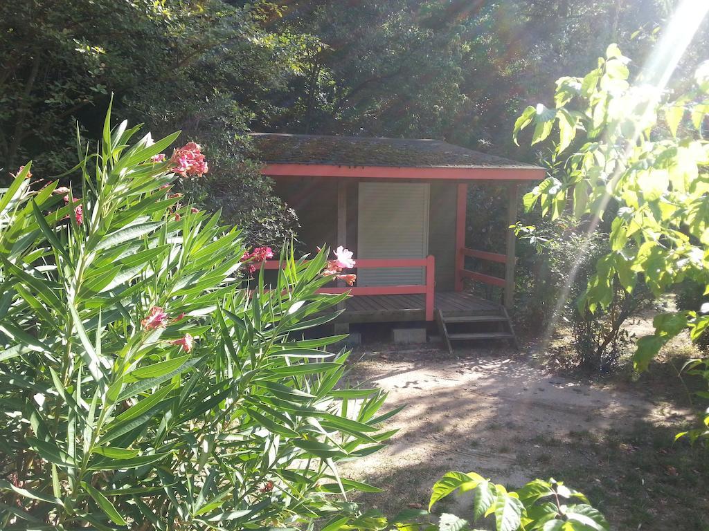 Camping Les Sources Saint-Jean-du-Gard Bilik gambar